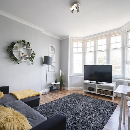 Luxury Apartment In Борнмут Экстерьер фото