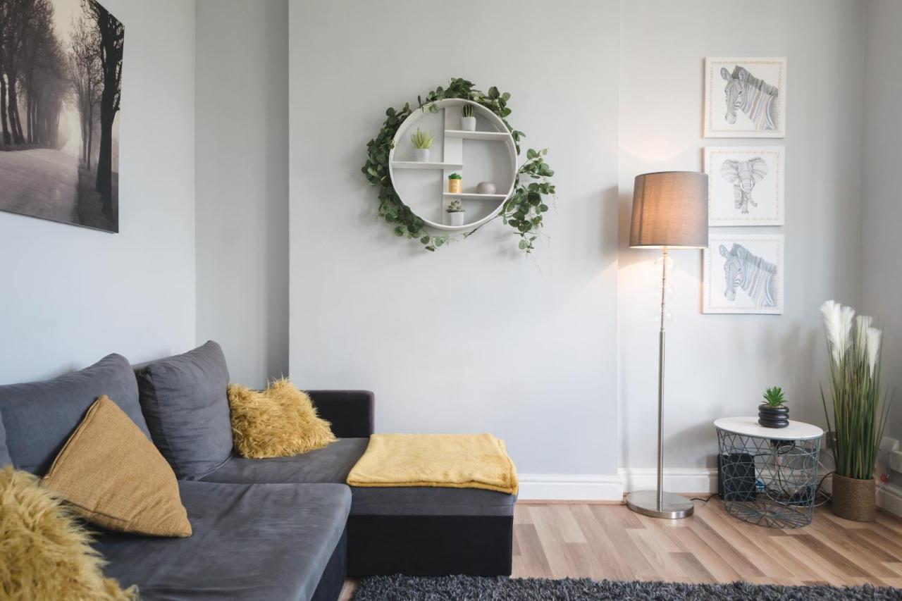 Luxury Apartment In Борнмут Экстерьер фото