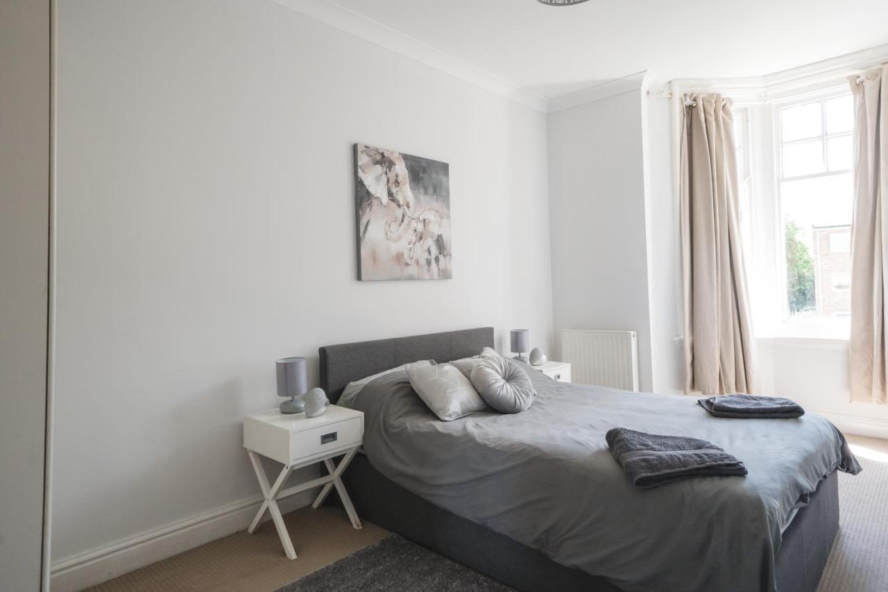 Luxury Apartment In Борнмут Экстерьер фото
