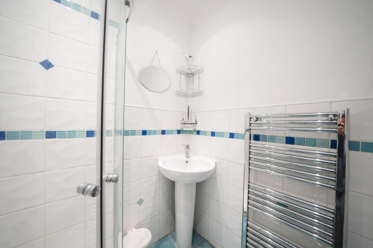 Luxury Apartment In Борнмут Экстерьер фото